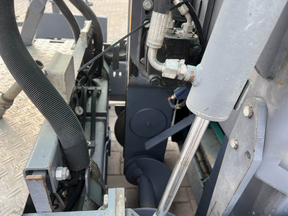 Usato 2011 Vogele Super 700