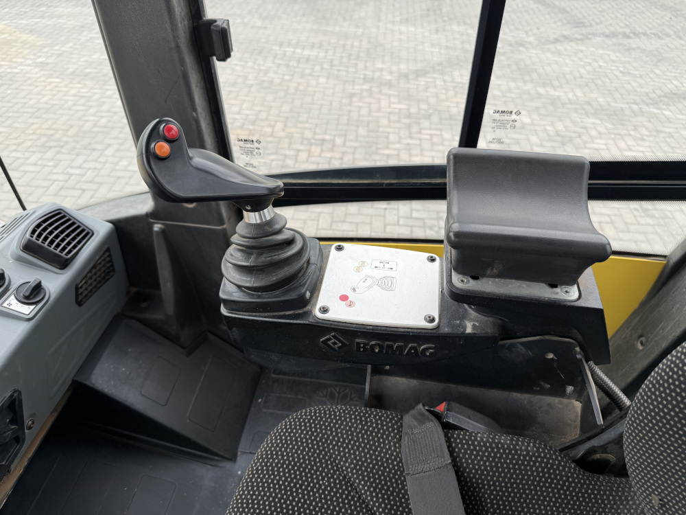 Usato 2021 Bomag BW 216 DH-5