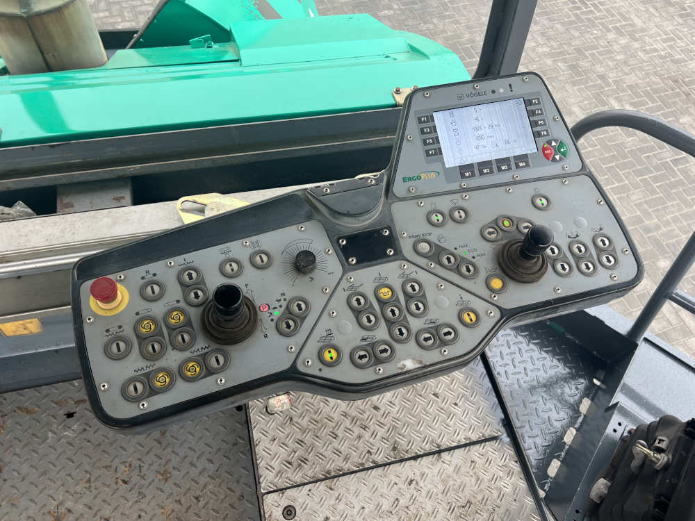Usato 2011 Vogele S 1800-2