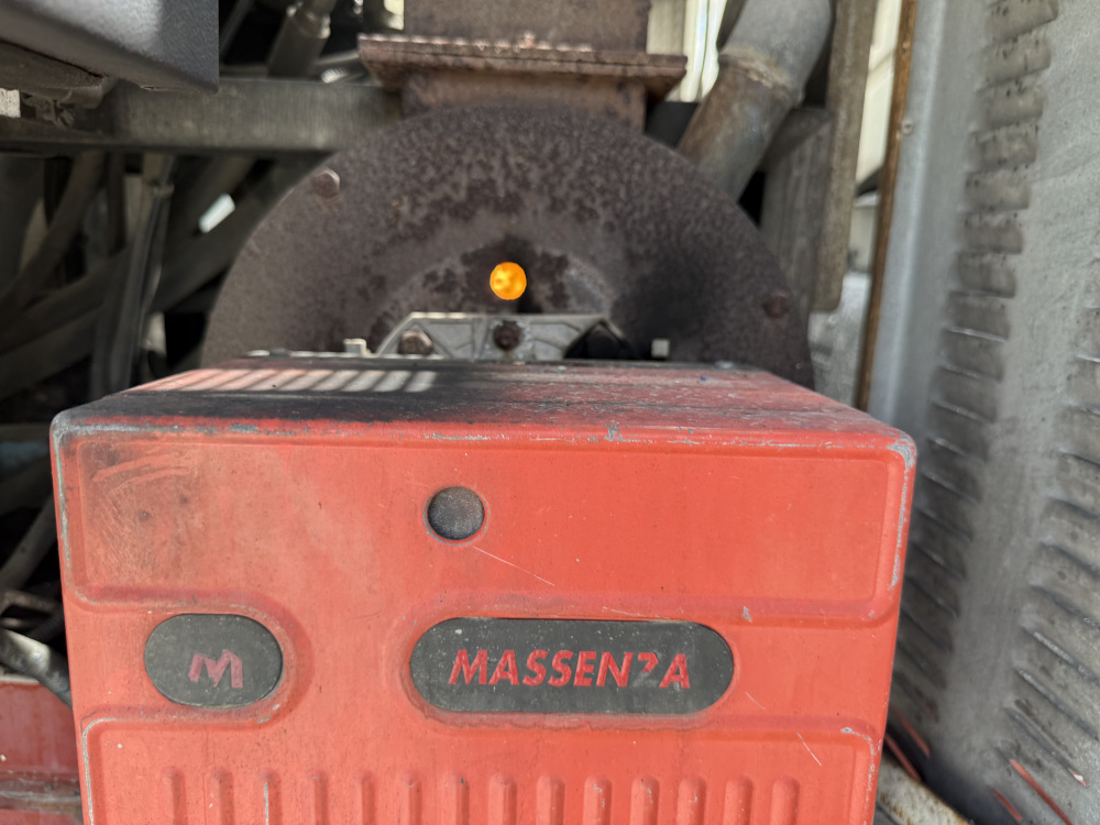 Usato 2003 Massenza B 10 B23 HY-EX