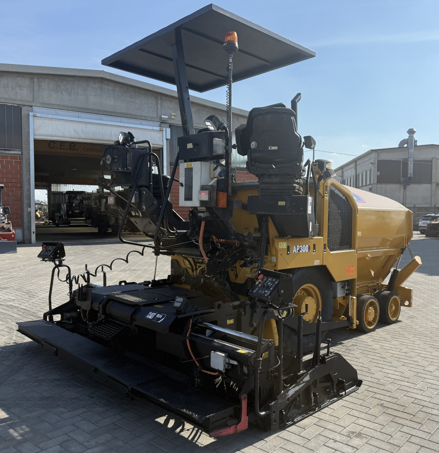 Usato 2018 Caterpillar AP 300F