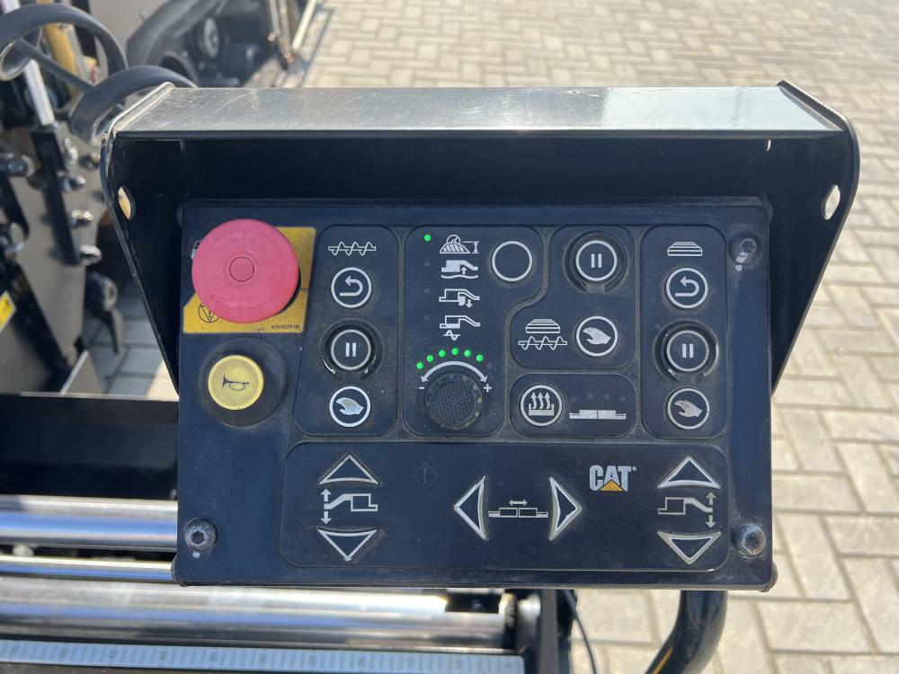 Usato 2020 Caterpillar AP 355F