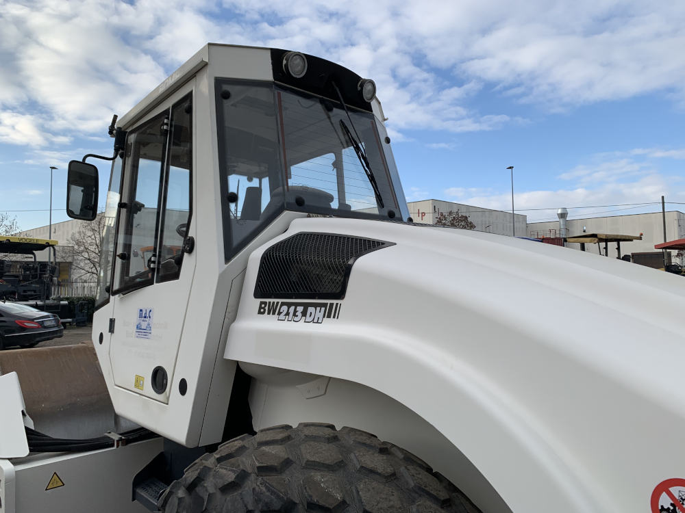 Usato 2004 Bomag BW 213 DH-4 (Deep Impact)