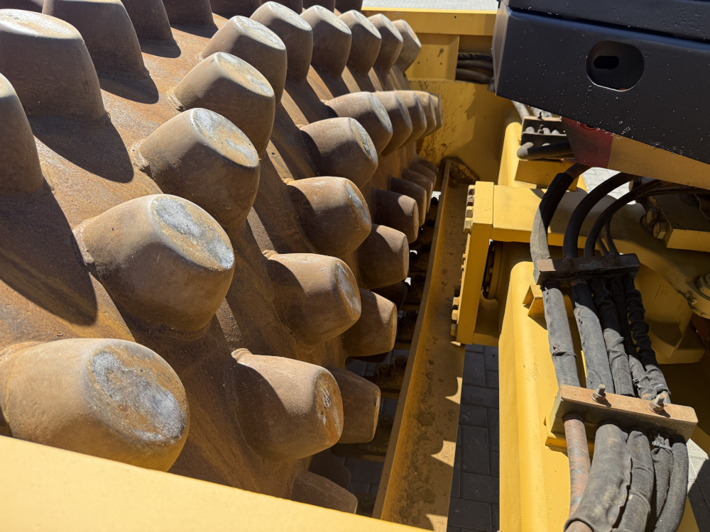 Usato 2010 Caterpillar CP 74