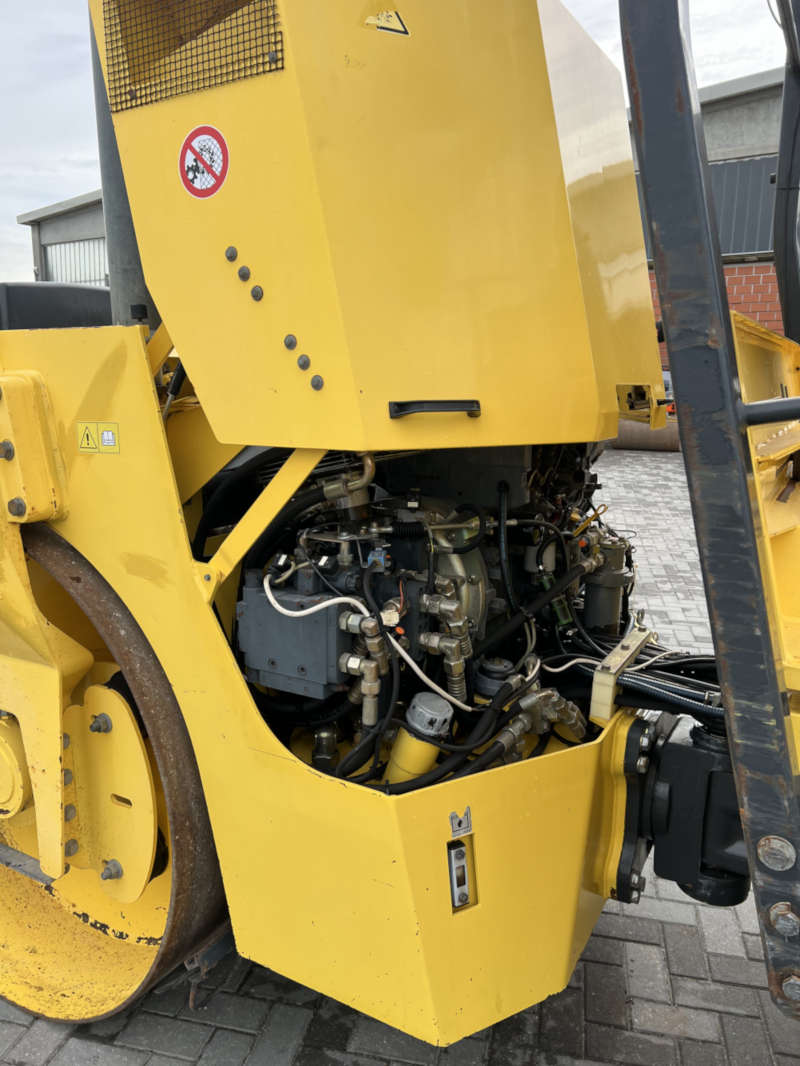 Usato 2004 Bomag BW 141 AD-2