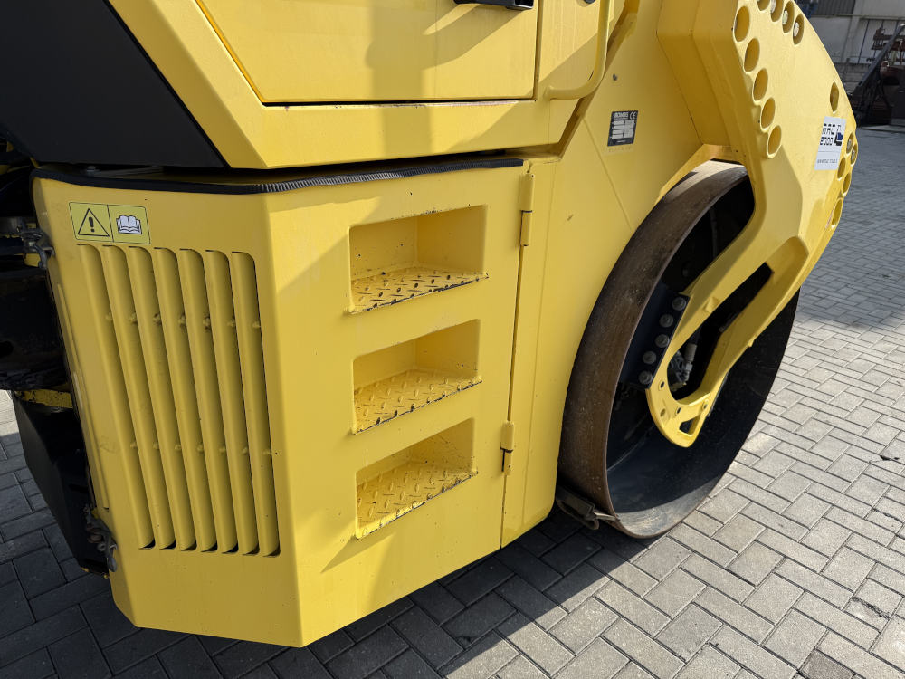 Usato 2006 Bomag BW 151 AD-4