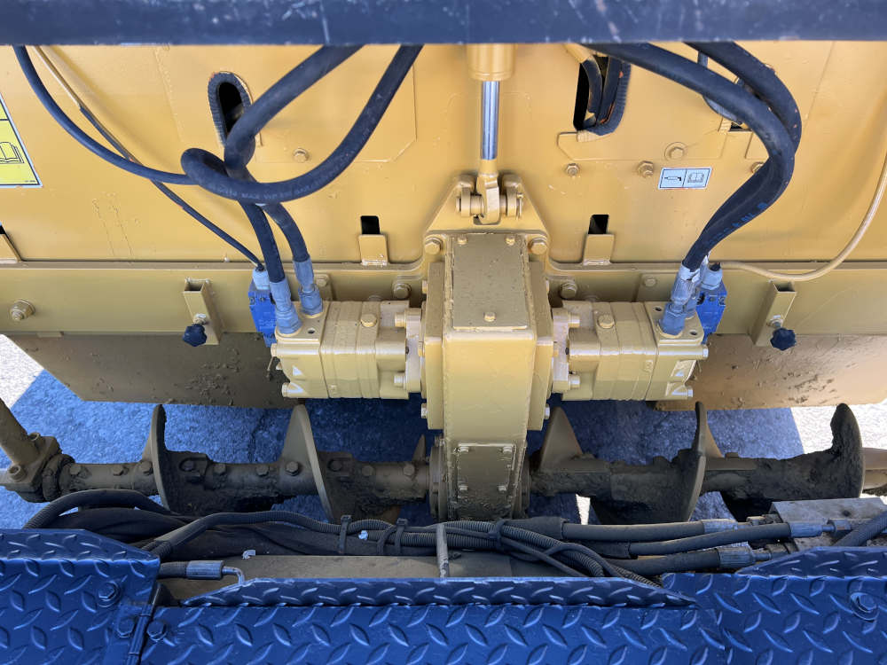 Usato 2008 Caterpillar AP 300 -146-