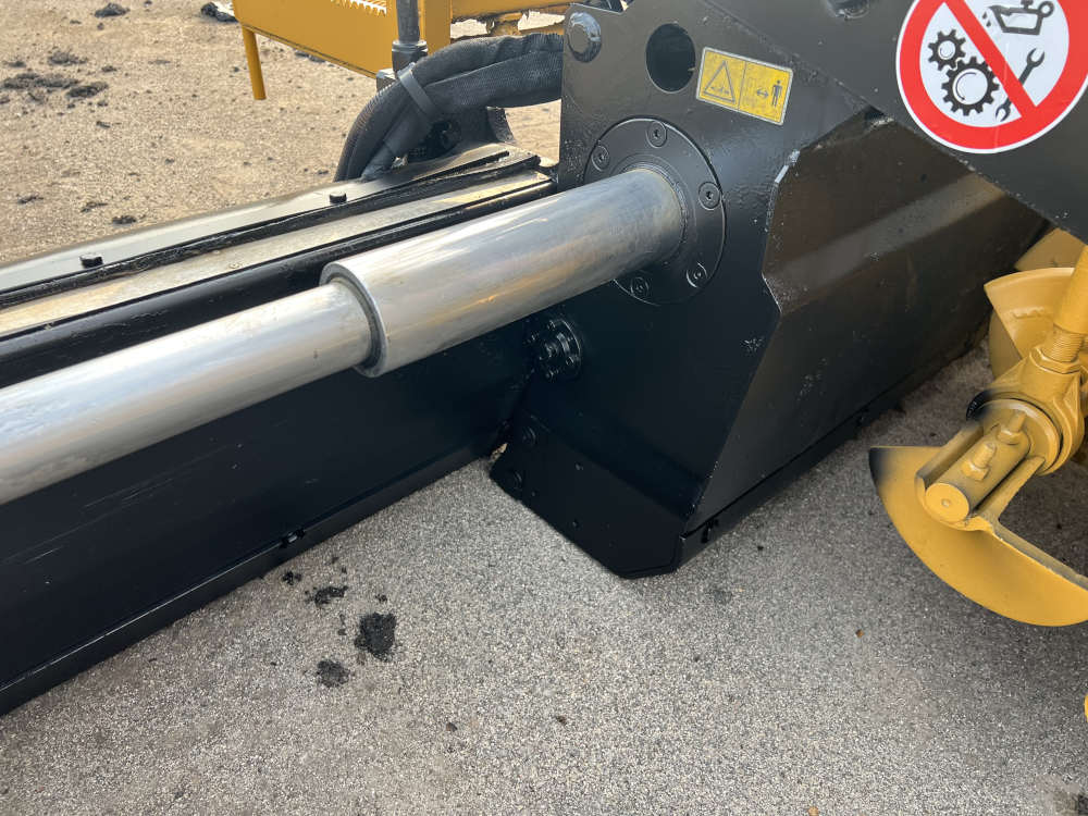 Usato 2017 Caterpillar AP 255E