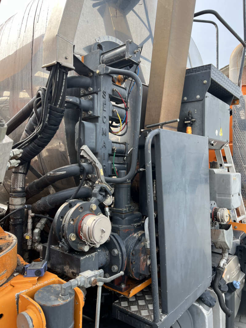 Usato 2012 Daf / Secmair CF 85.460 / Secmair Chipsealer BCG 500