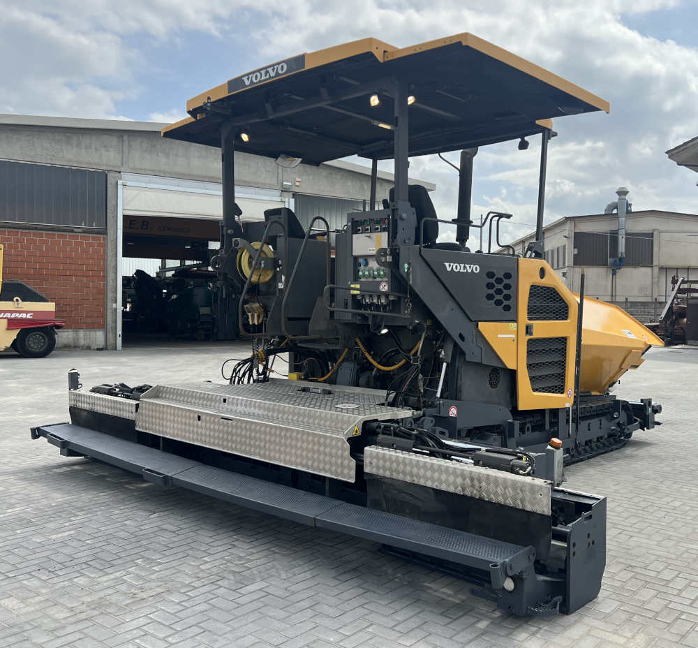 Usato 2017 Volvo P 7820C