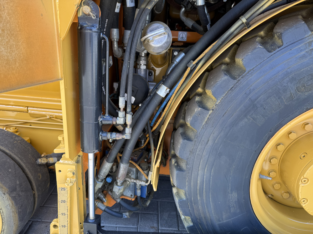 Usato 2018 Caterpillar AP 300F