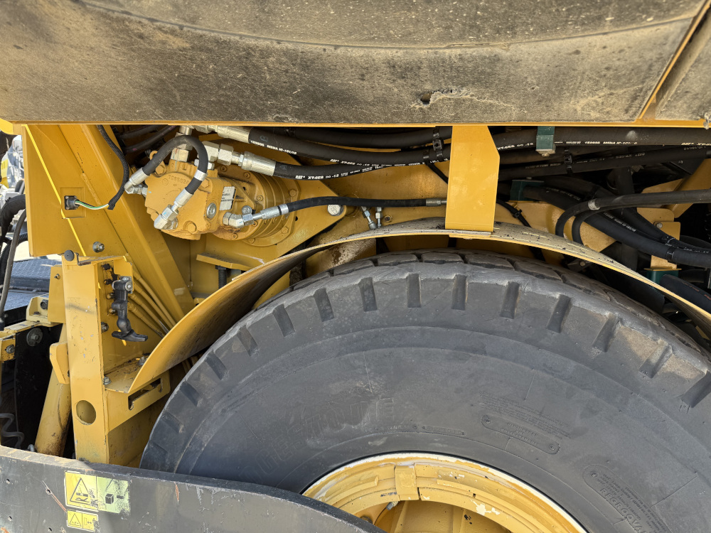 Usato 2010 Caterpillar AP 600D