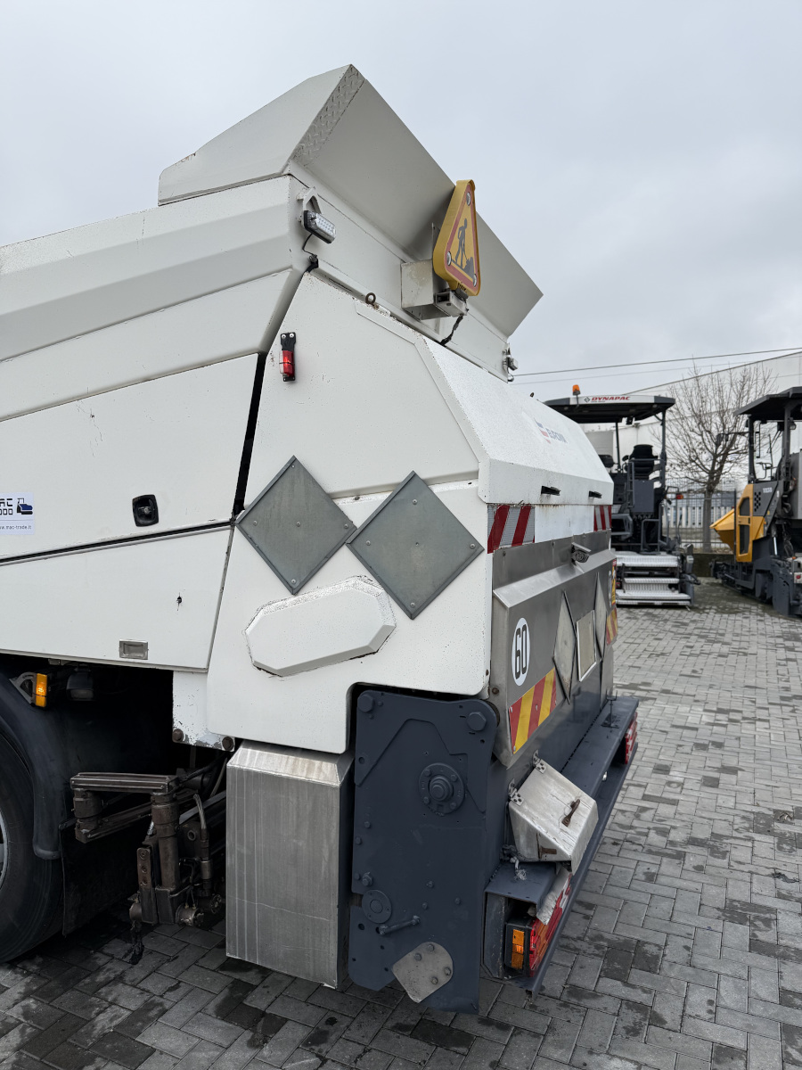 Usato 2008 Mercedes / Secmair 2536 / Chipsealer BCG 500