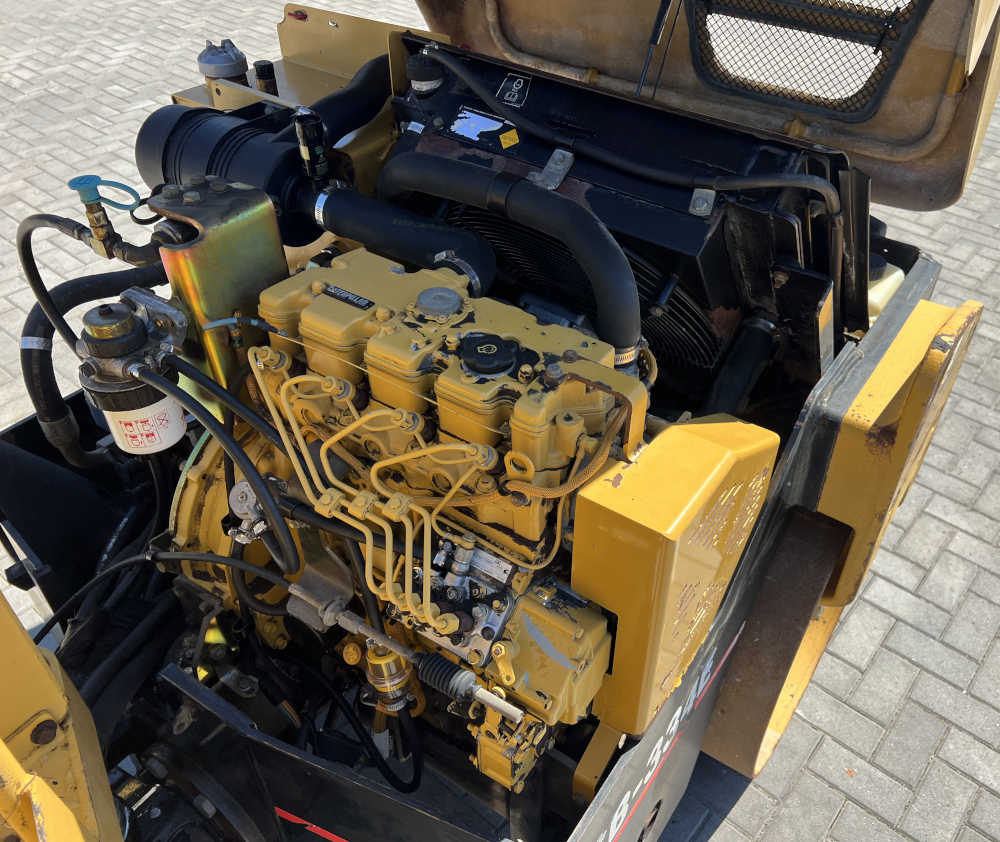 Usato 2006 Caterpillar CB 334E