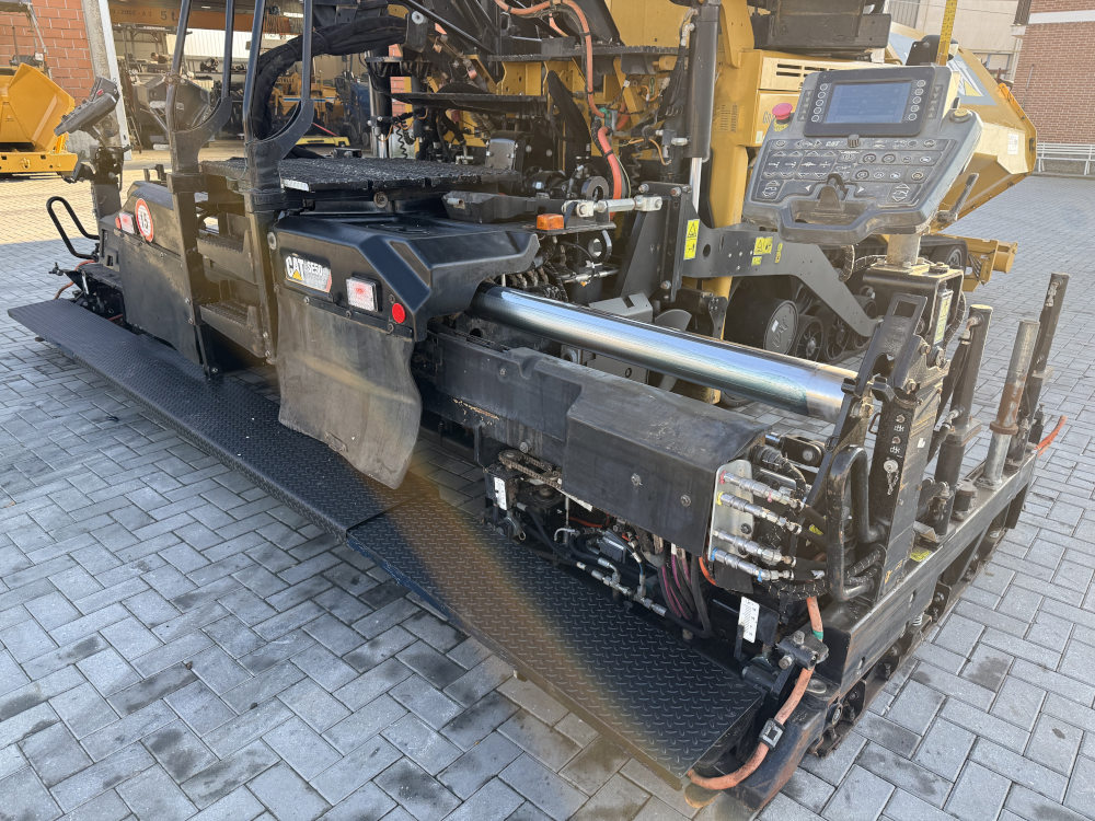 Usato 2017 Caterpillar AP 655F