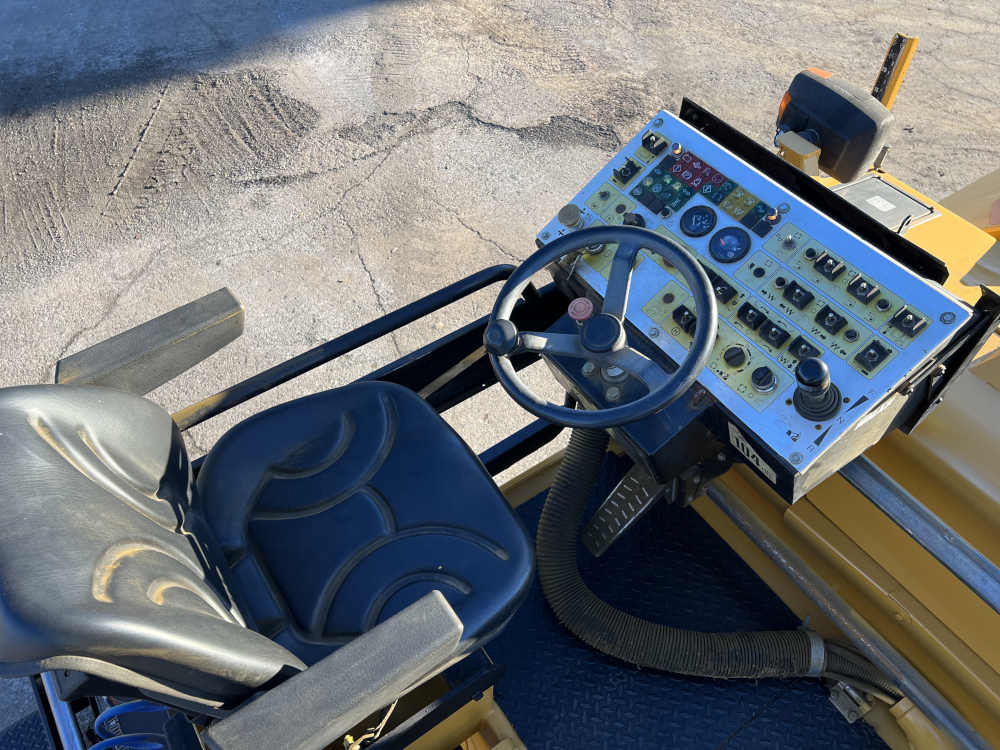 Usato 2008 Caterpillar AP 300 -146-