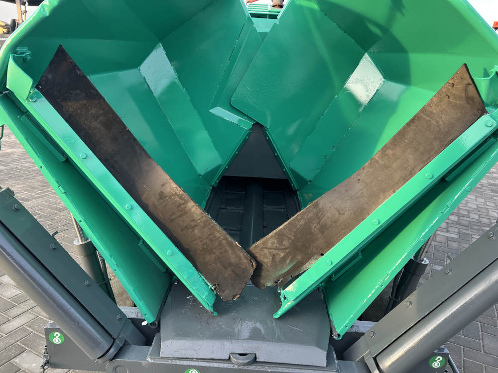 Usato 2014 Vogele S 1303-3i