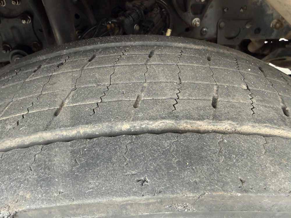 Usato 2008 Mercedes / Secmair 2536 / Chipsealer BCG 500