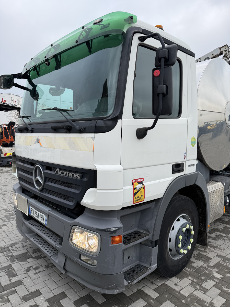 Usato 2008 Mercedes / Secmair 2536 / Chipsealer BCG 500