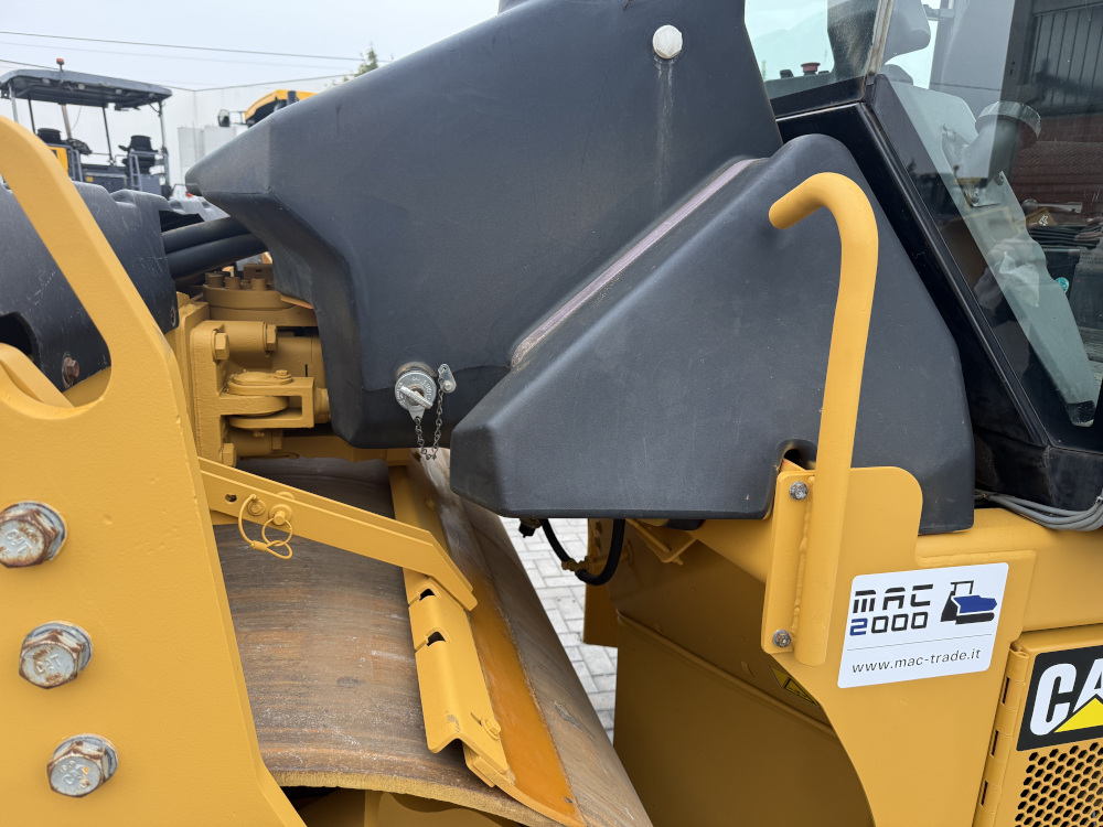 Usato 2014 Caterpillar CD 54B