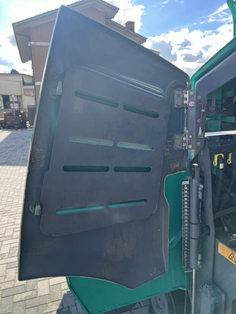 Usato 2016 Vogele S 1303-3i