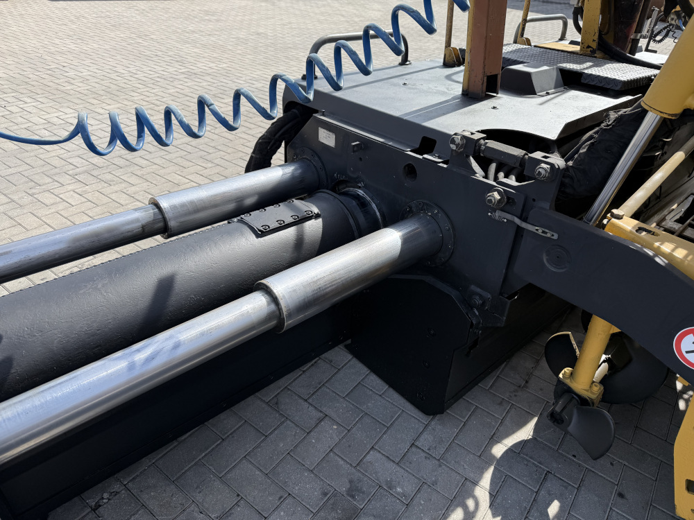 Usato 2007 Caterpillar AP 600