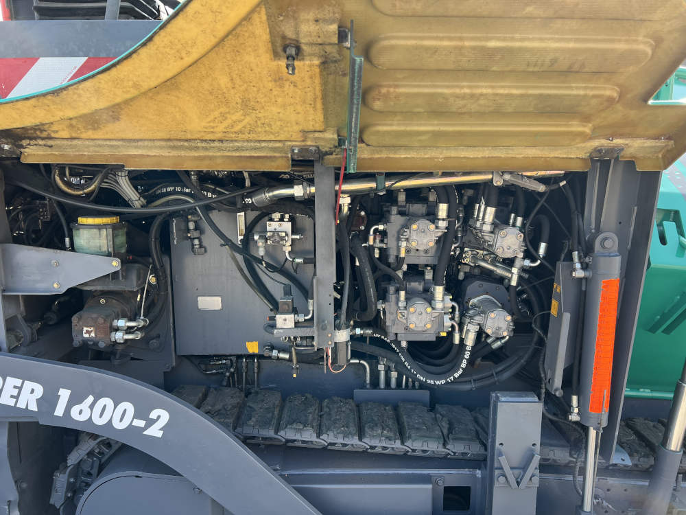 Usato 2010 Vogele S 1600-2