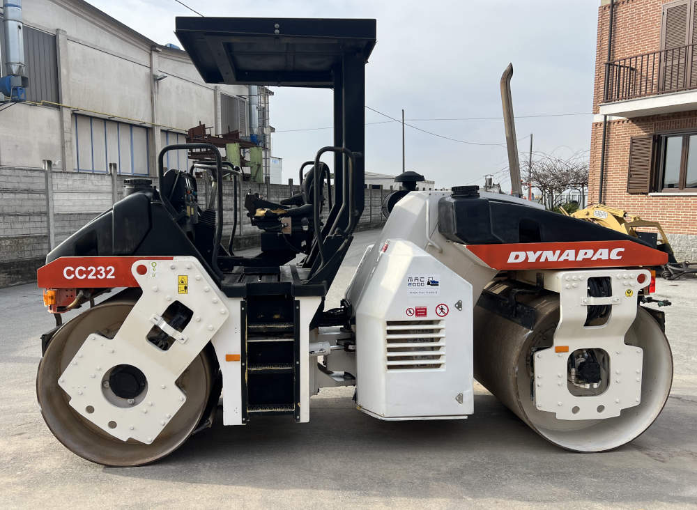 Usato 2003 Dynapac CC 232