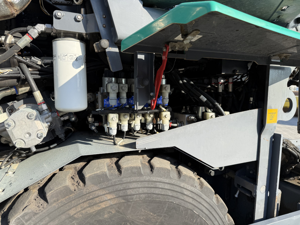 Usato 2021 Vogele S 1303-3i