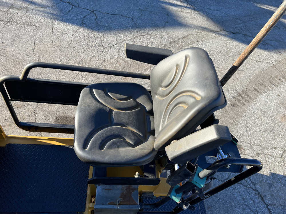 Usato 2008 Caterpillar AP 300 -146-