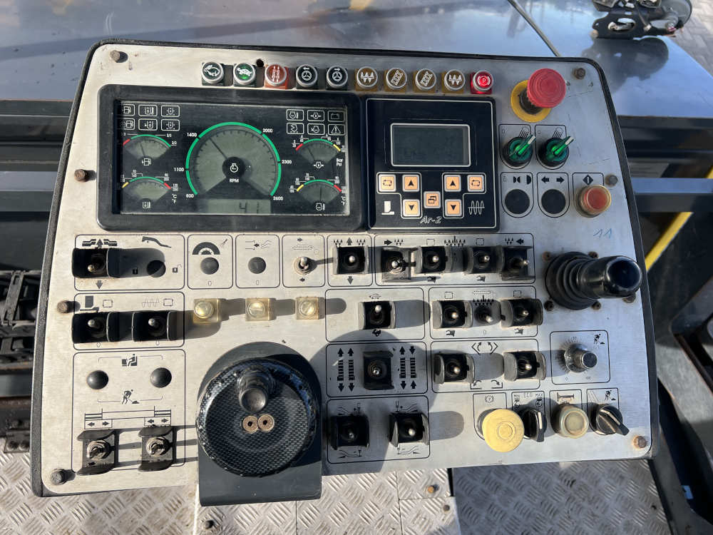 Usato 2011 Bomag BF 600C