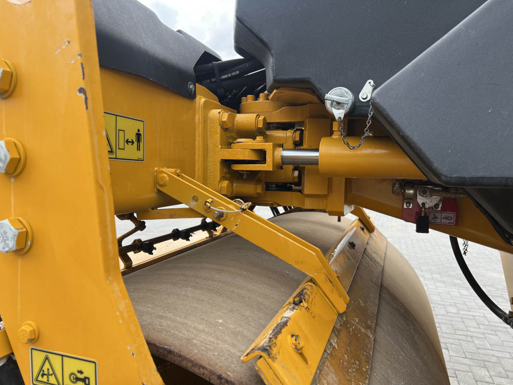 Usato 2017 Caterpillar CD 8