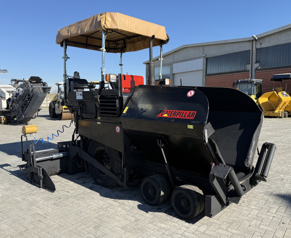 Usato 2011 Caterpillar AP 300