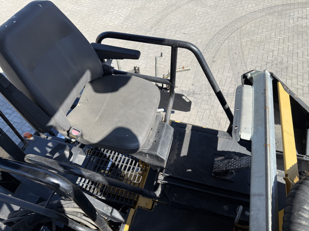 Usato 2010 Caterpillar AP 600D