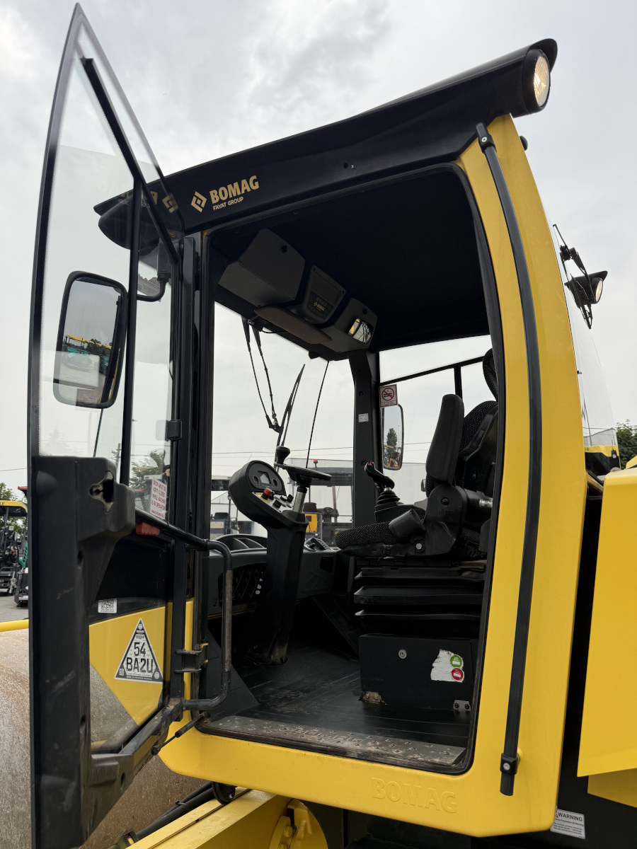 Usato 2021 Bomag BW 216 DH-5