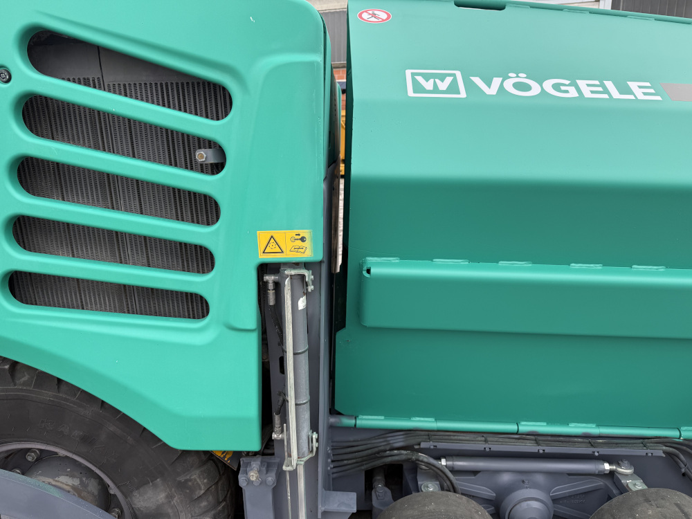 Usato 2018 Vogele S 1303-3i