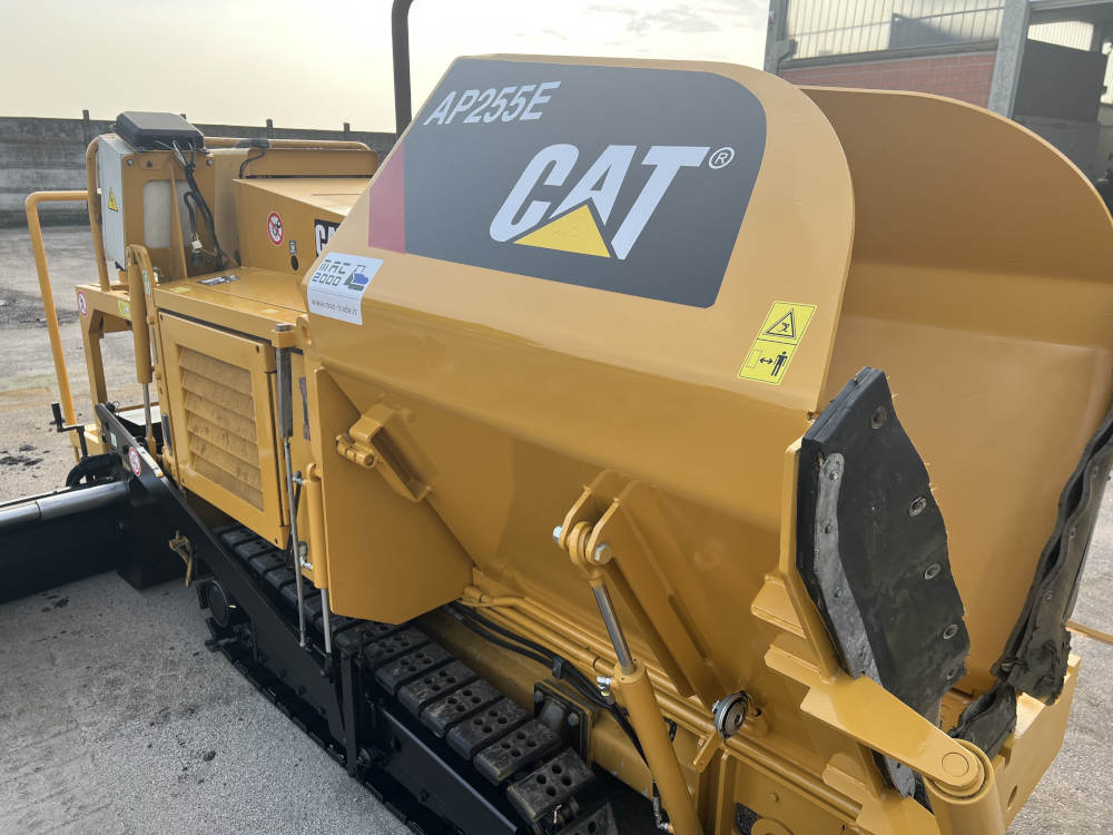 Usato 2017 Caterpillar AP 255E