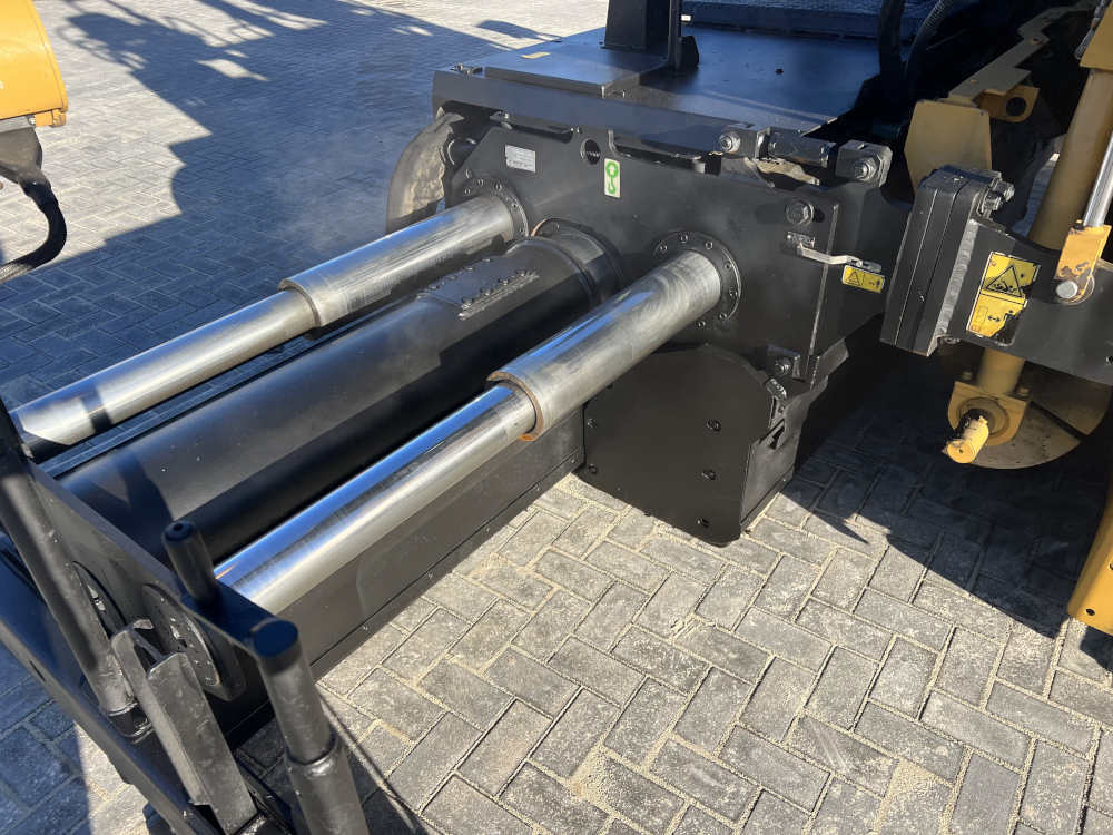 Usato 2011 Caterpillar AP 655D