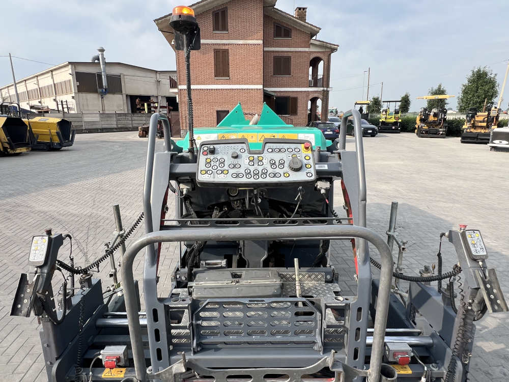 Usato 2015 Vogele Super 700-3i