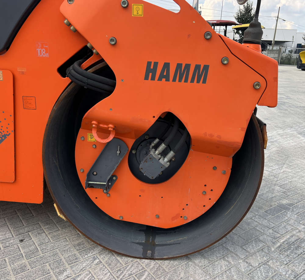 Usato 2010 Hamm HD+ 120 VV