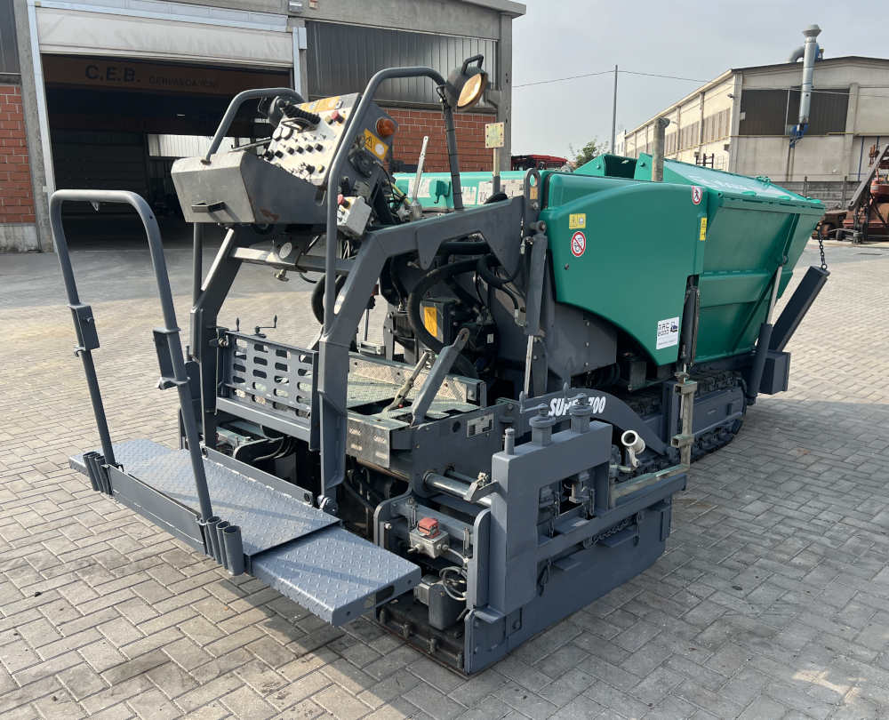 Usato 2011 Vogele Super 700