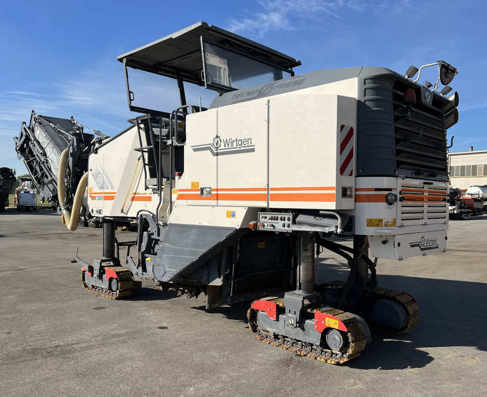 Usato 2014 Wirtgen W 200i -081-