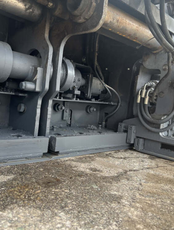 Used 2011 Vogele Super 800 -288-