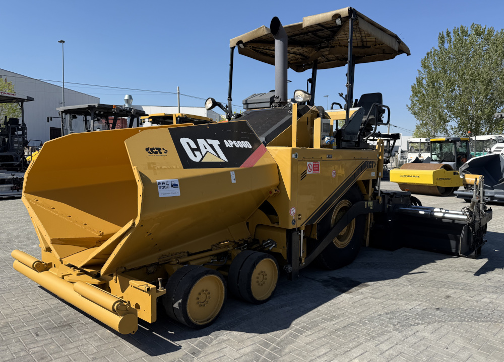 Usato 2010 Caterpillar AP 600D