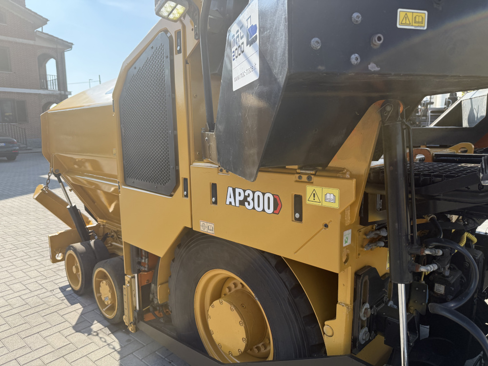 Usato 2018 Caterpillar AP 300F