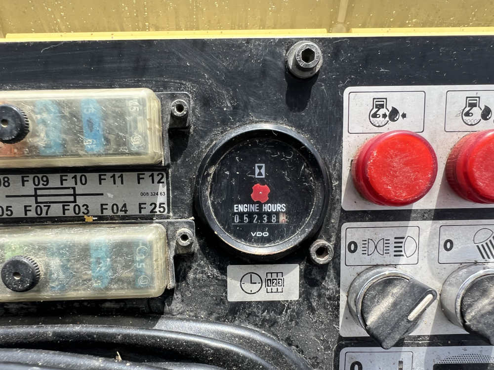 Usato 2001 Bomag BW 151 AD-2