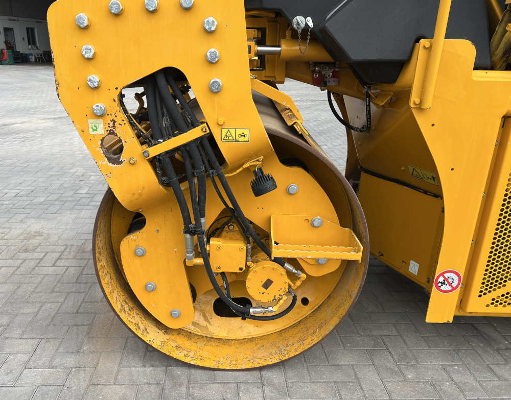 Usato 2017 Caterpillar CD 8