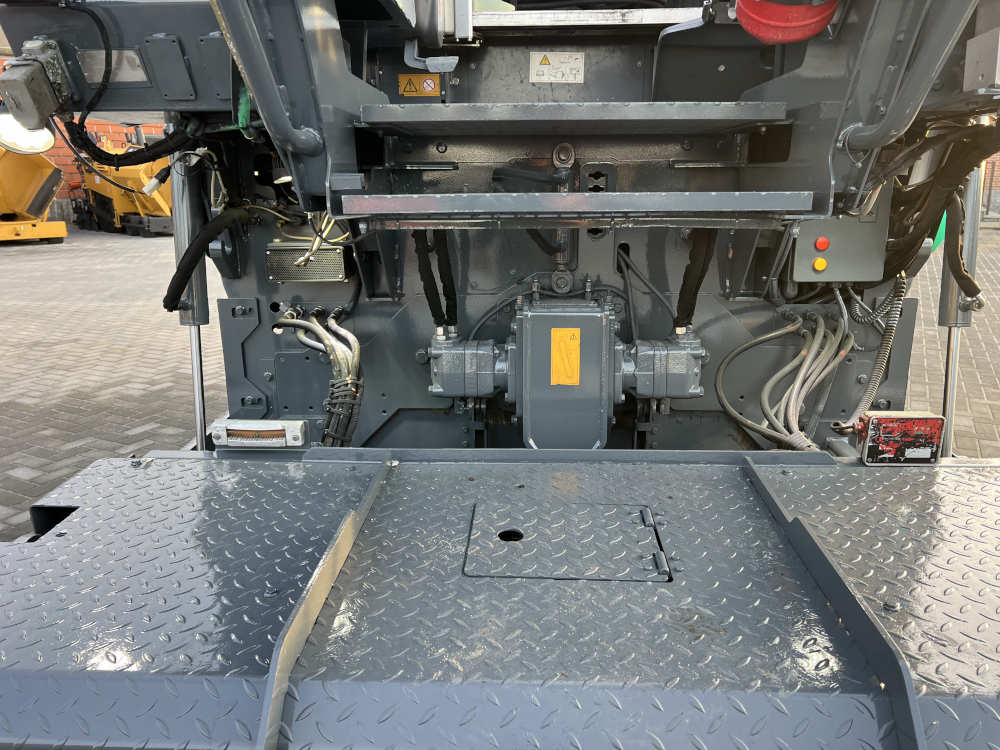 Usato 2014 Vogele S 1303-3i