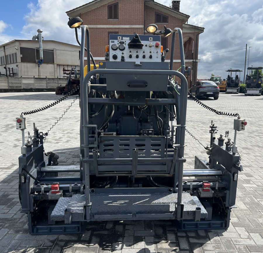 Usato 2005 Vogele Super 600