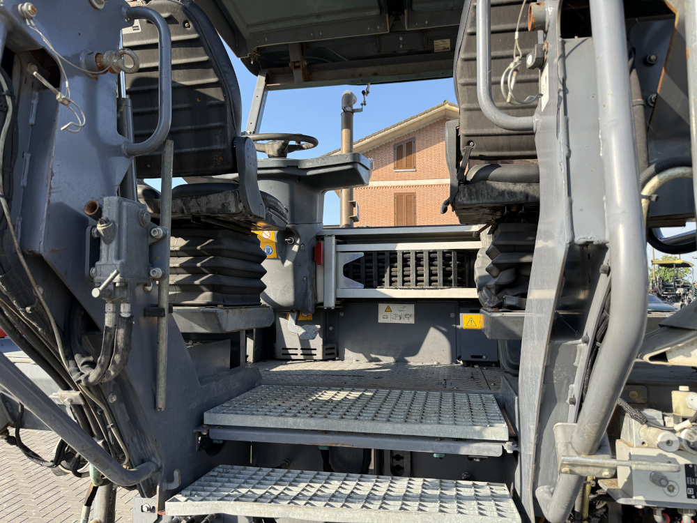 Usato 2021 Vogele S 1303-3i